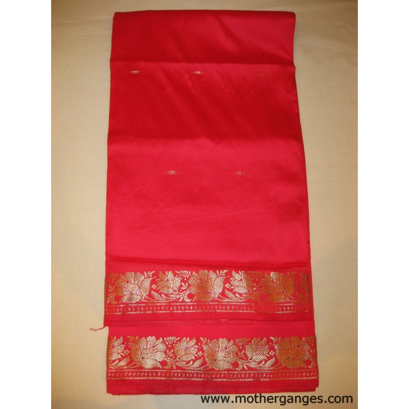 Sari fucsia
