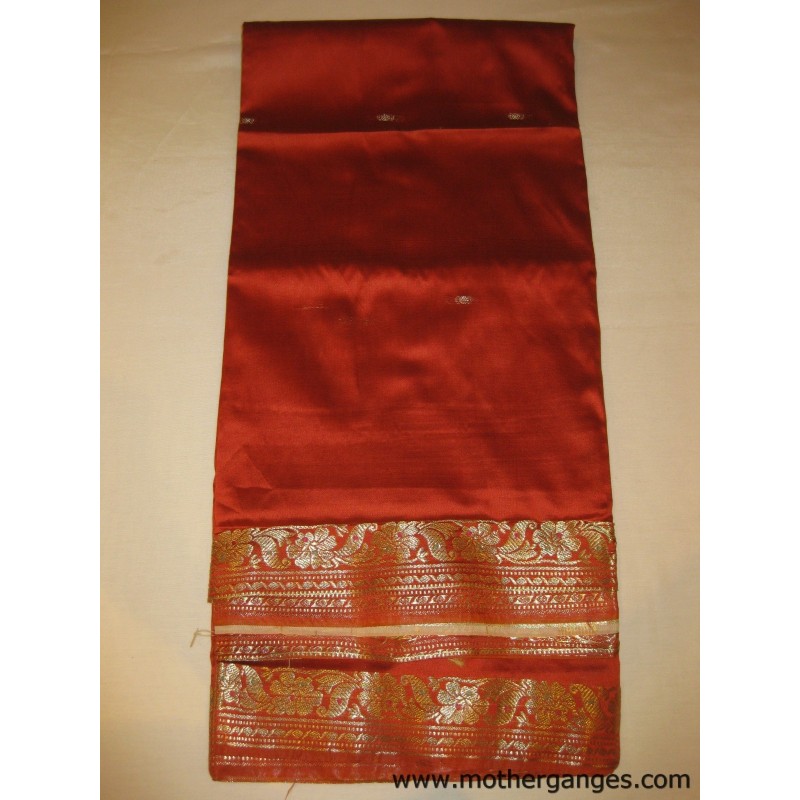 Sari burdeos